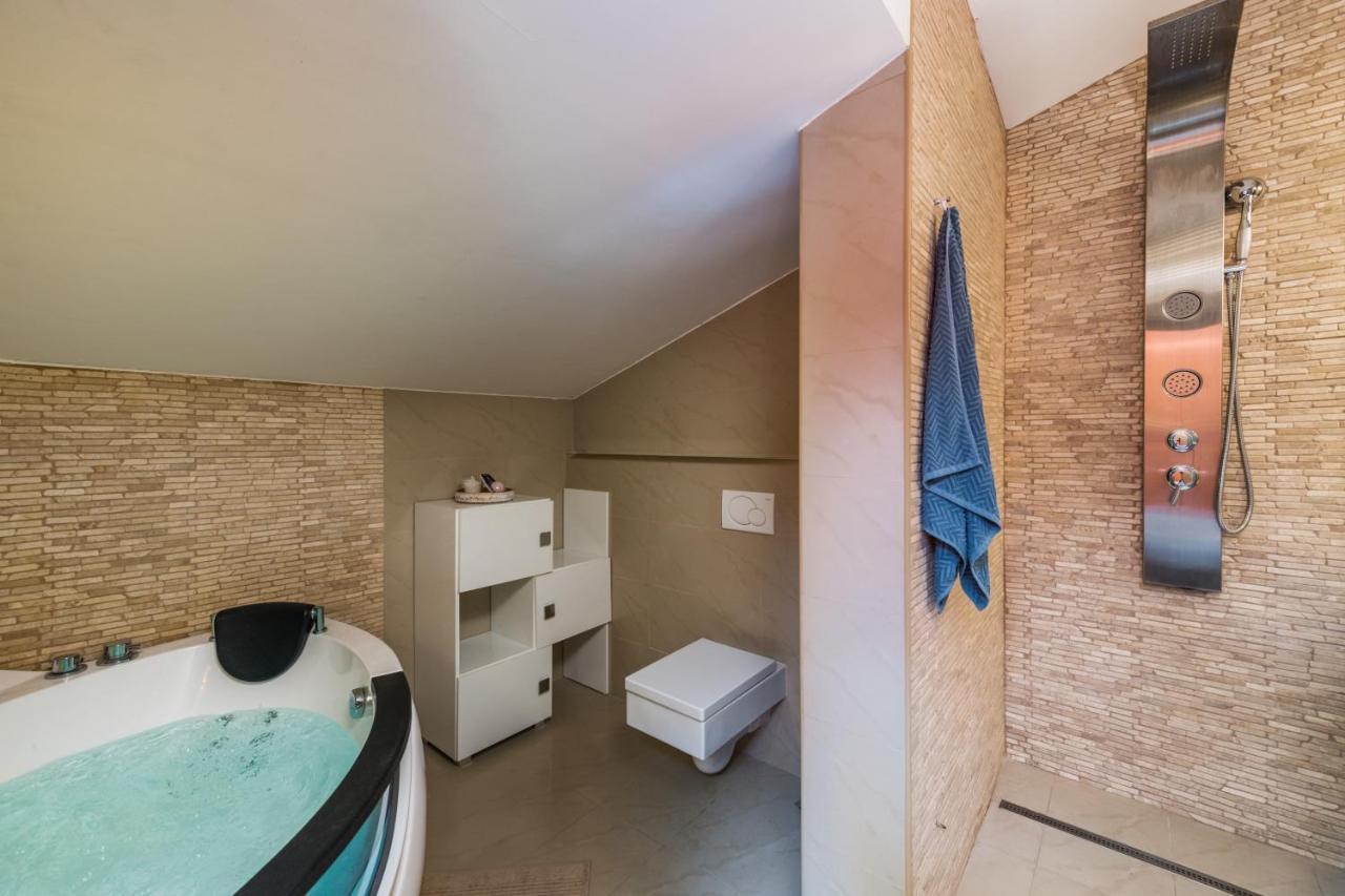 Apartment Rooftop Pula Ngoại thất bức ảnh